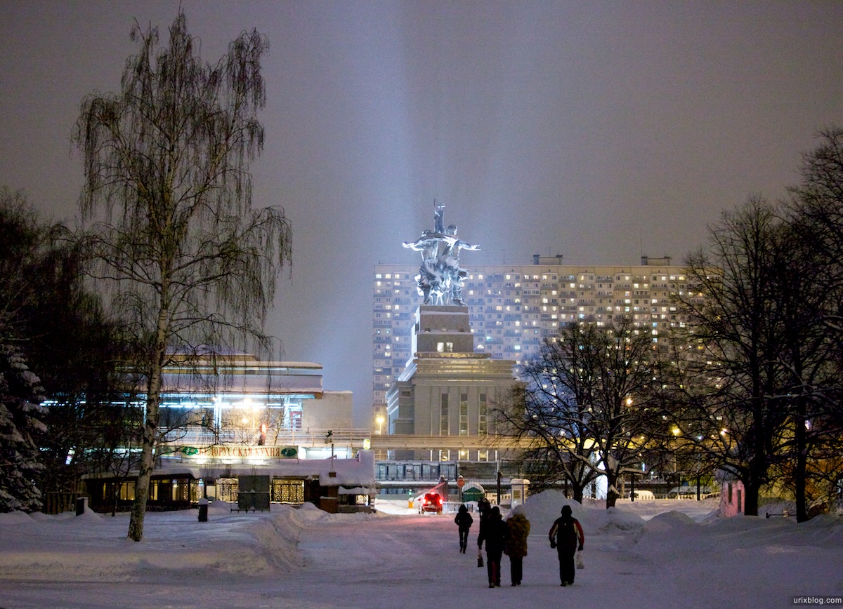 2010 ВДНХ вечер зима снег Москва