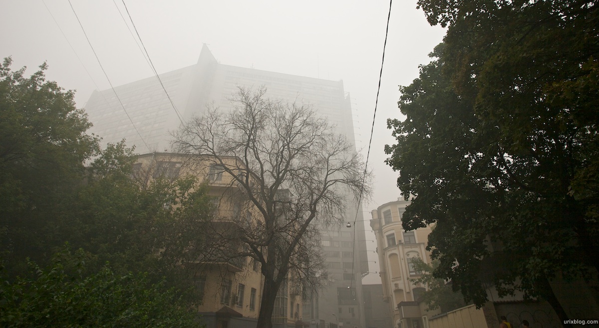 Moscow in dense smog, Москва в смоге, дым от пожаров 2010