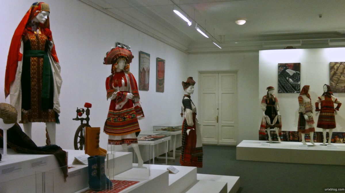2011 выставка про вышивку Зураб Церетели Москва
