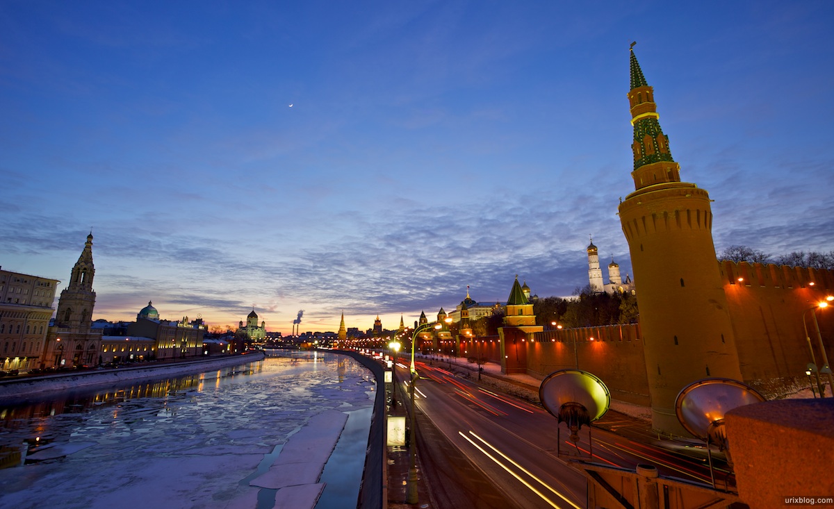 2011 Москва Большой Москворецкий мост, Вид на Кремль, вечер