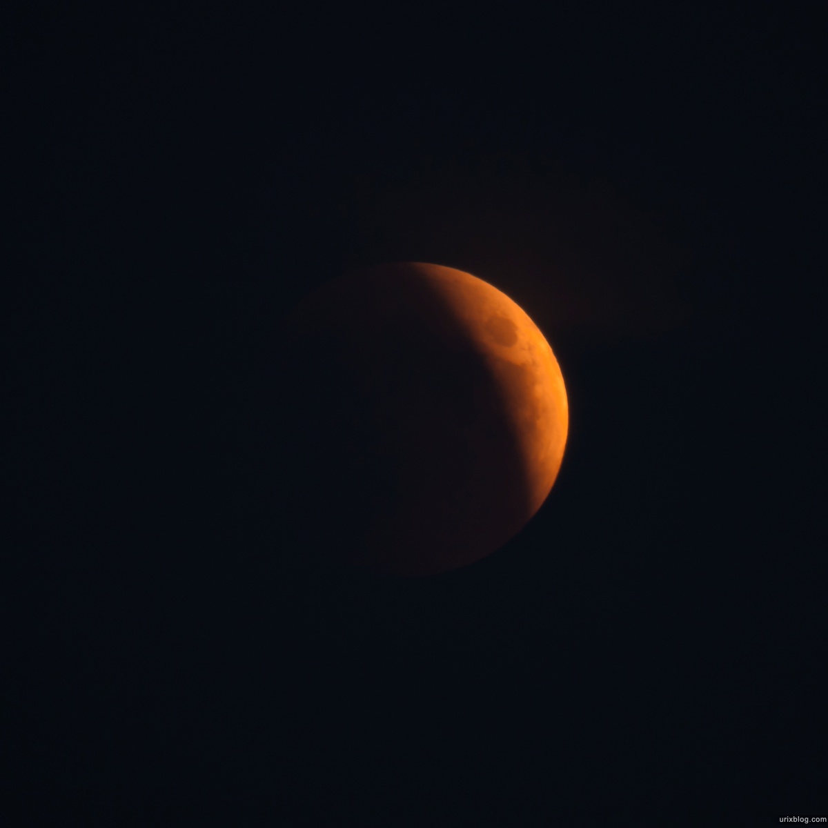 Lunar eclipse 2011.06.15, Лунное затмение, Moscow, Москва, объектив Samyang 800mm Moon
