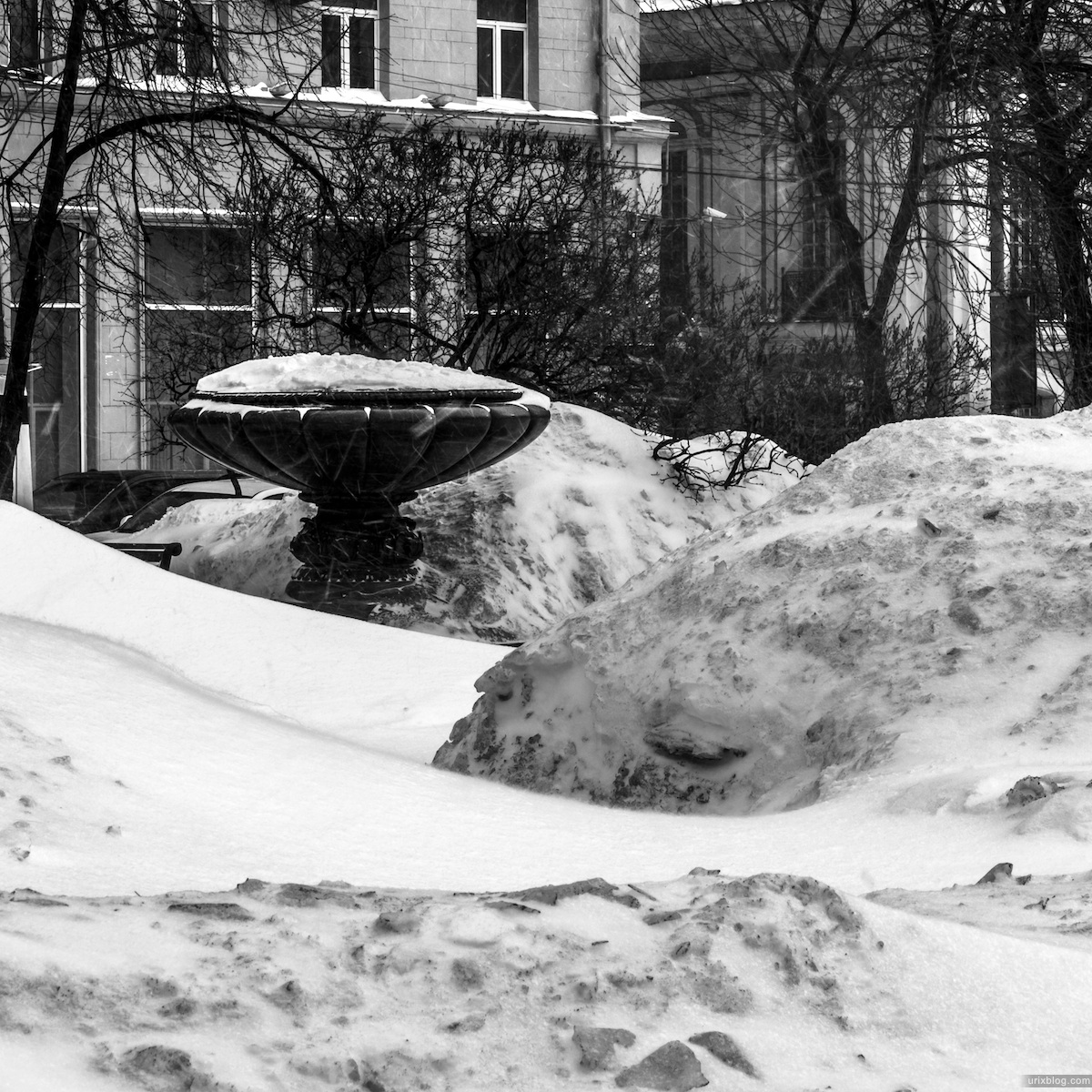 2013, Moscow, Weather, Russia, Tverskoy boulevard, Pushkin square, winter, spring, snow, cold, black and white, B/W