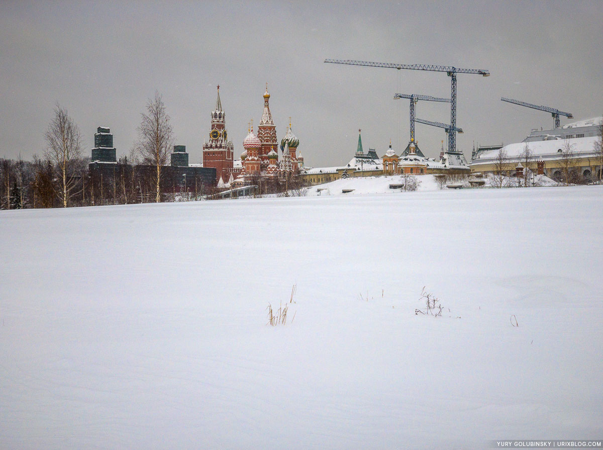 Zaryadye park, Moscow, Russia, 2018, winter, snow, morning, deserted