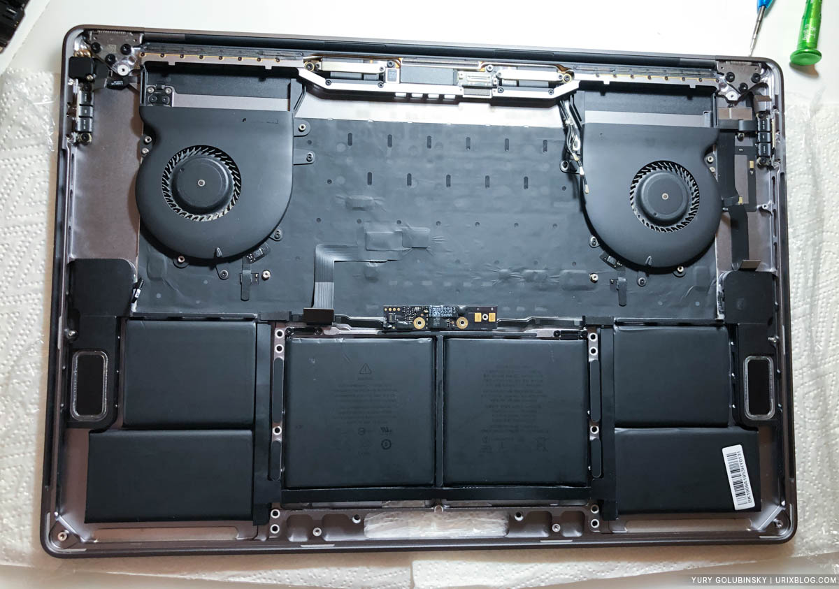 макбук, MacBook Pro 2018 15, аккумулятор, надулся, вздулся, батарея, ремонт